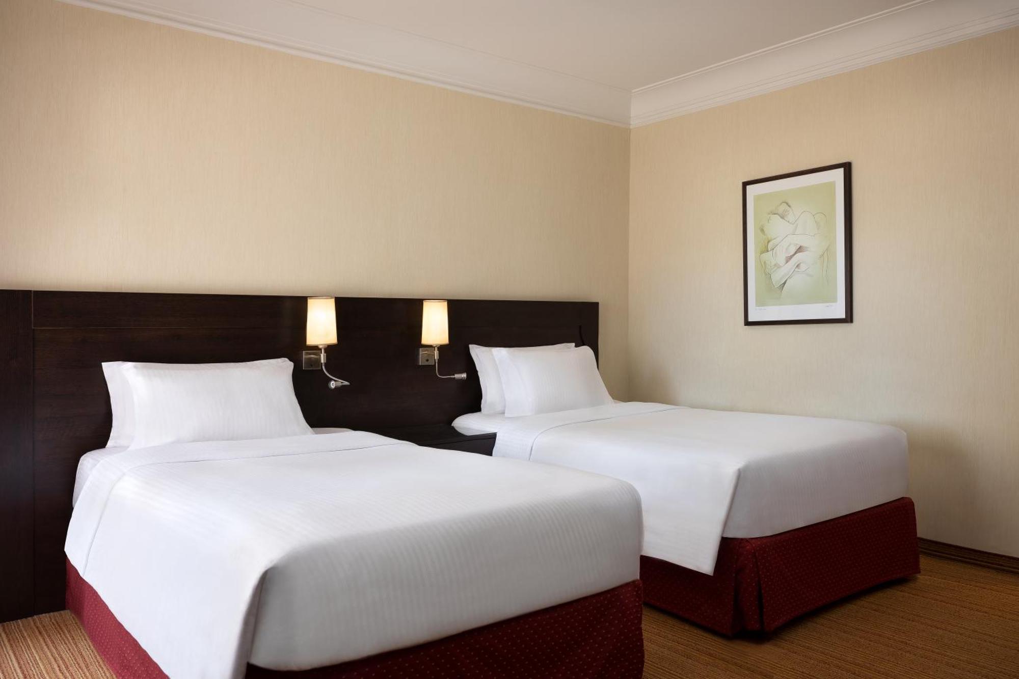 Courtyard By Marriott Rome Central Park Екстер'єр фото